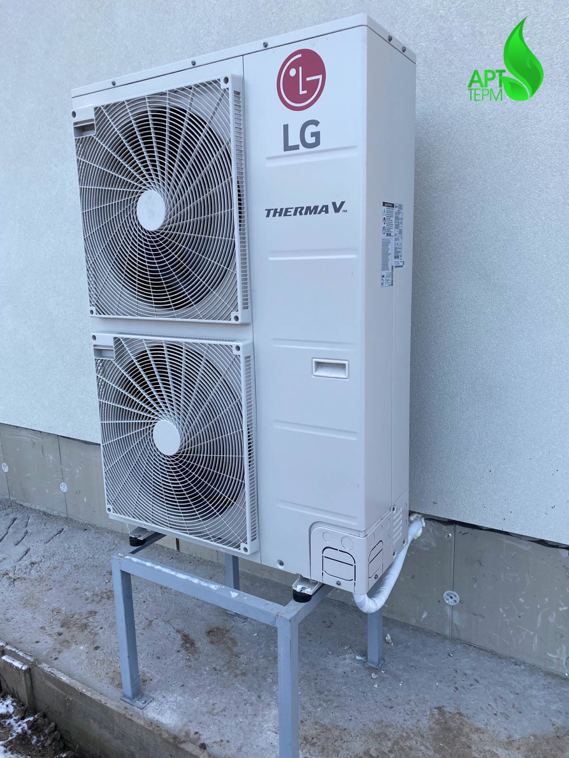 Зовнішній блок тепловго насосу LG 16 кВт