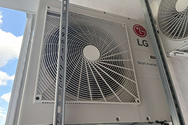 LG мультиспліт з 4 блоками у квартирі Дніпра